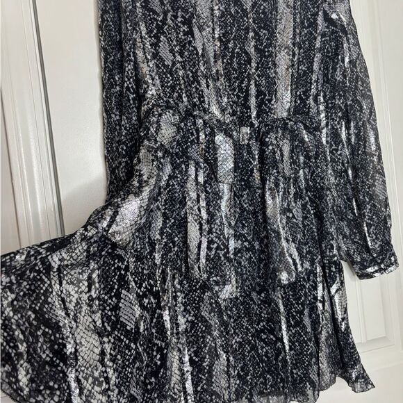 Michael Michael Kors Metallic Snakeskin Tiered Dress Size M | NWT $295 - Picture 8 of 11